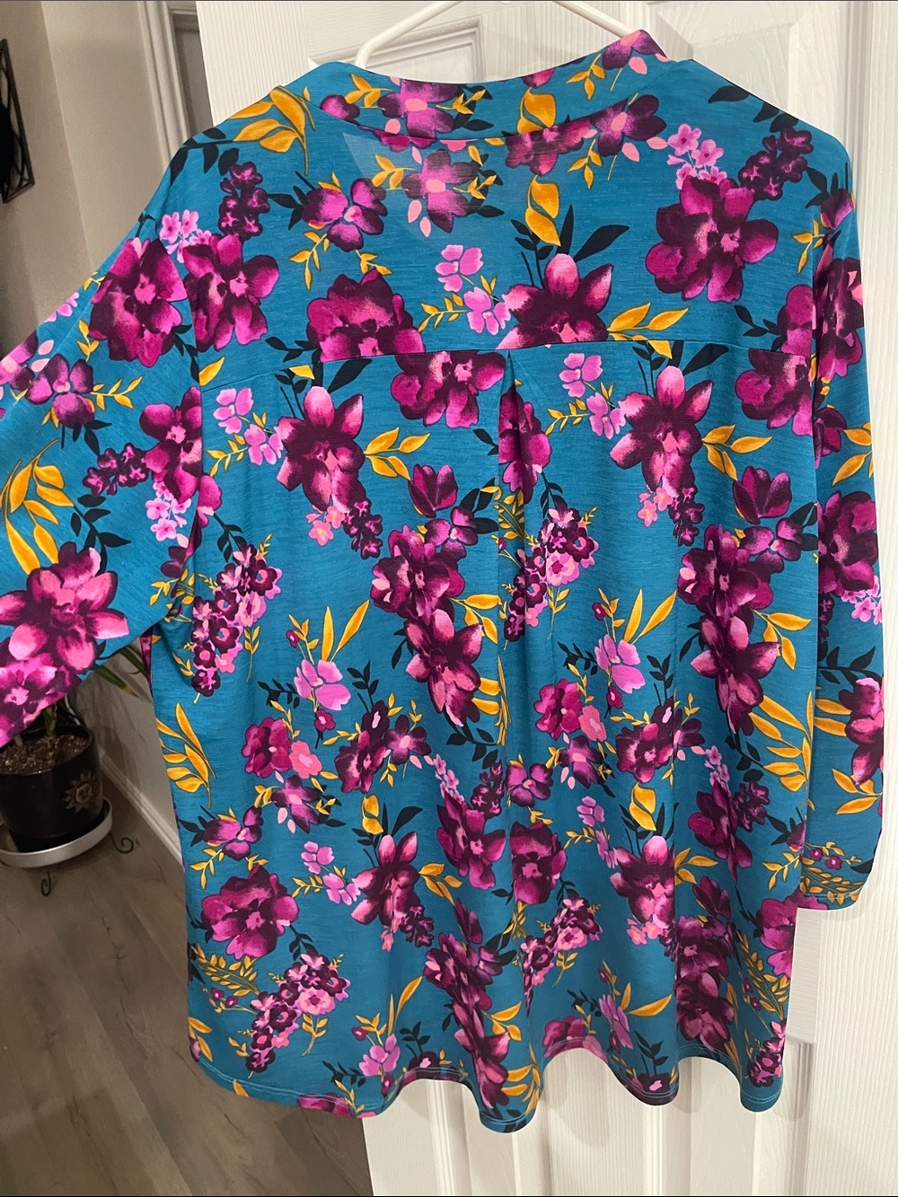 Scarlett Teal Floral Split-Neck Tunic with Magenta Blooms and Mustard Leaves - Picture 7 of 7